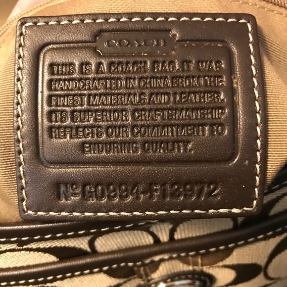 Coach Hampton brown signature flap shoulder bag - Picture 7 of 8